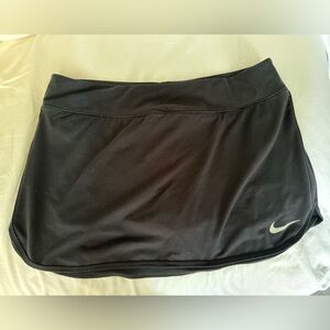 Nike skirt with built in shorts! Size medium